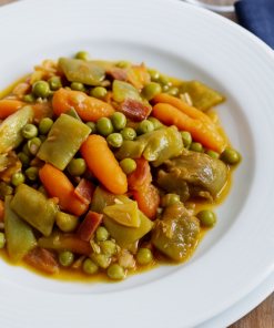 Menestra de verduras con jamon.